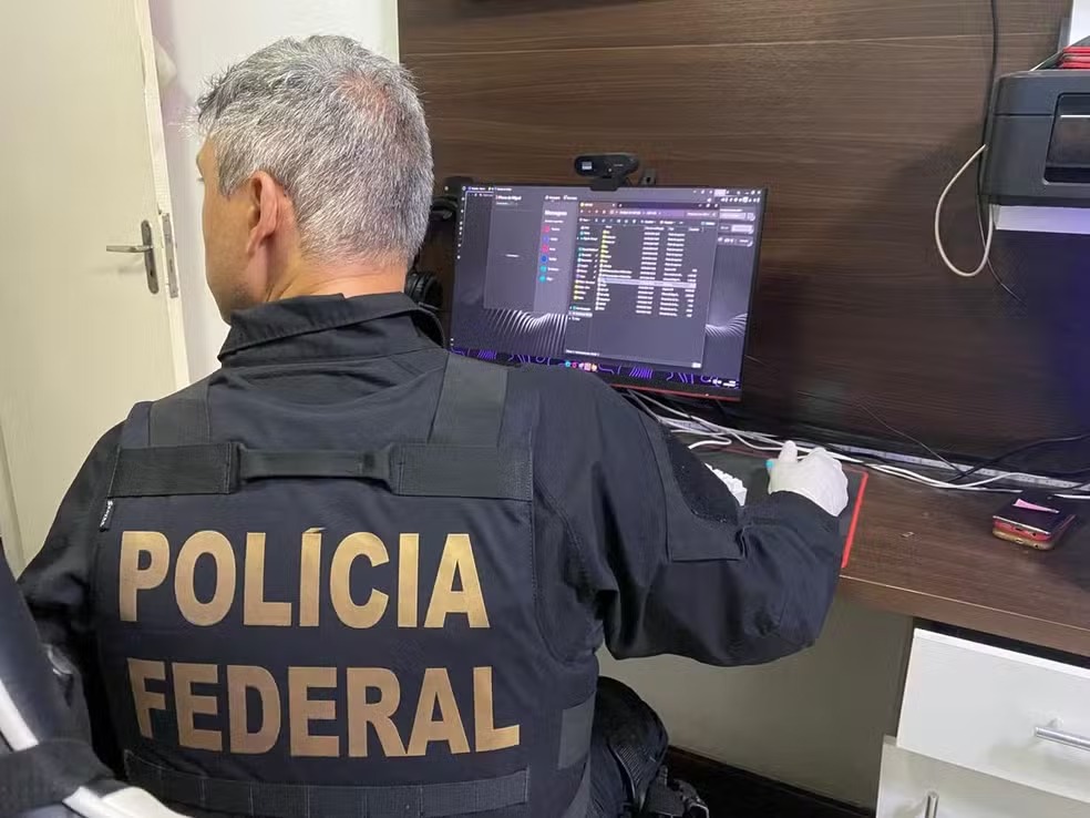 Polícia Federal abre concurso com 192 vagas e salários de até R$ 11 mil